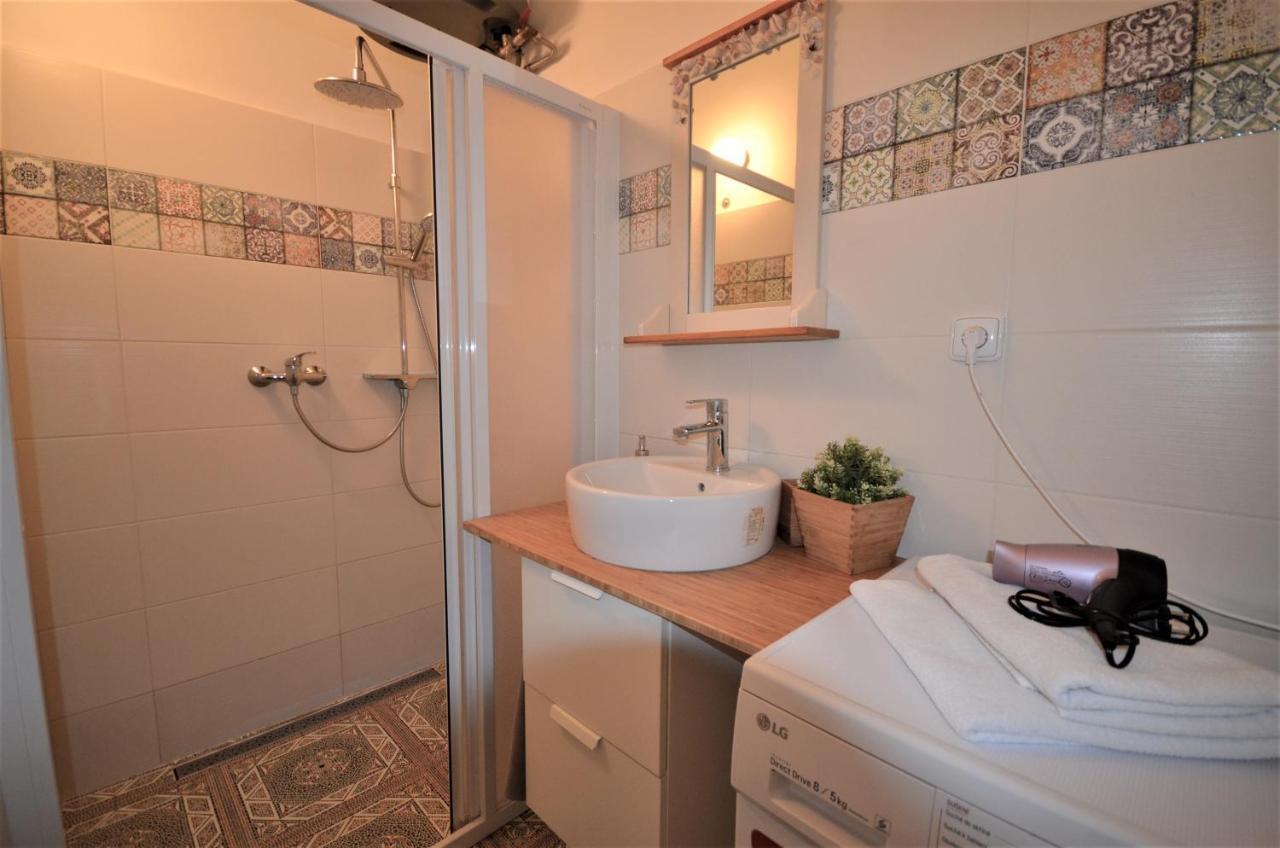 Apartamento Estudio con baño privado